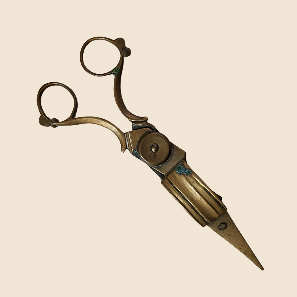 Antique Brass Wick Trimmer