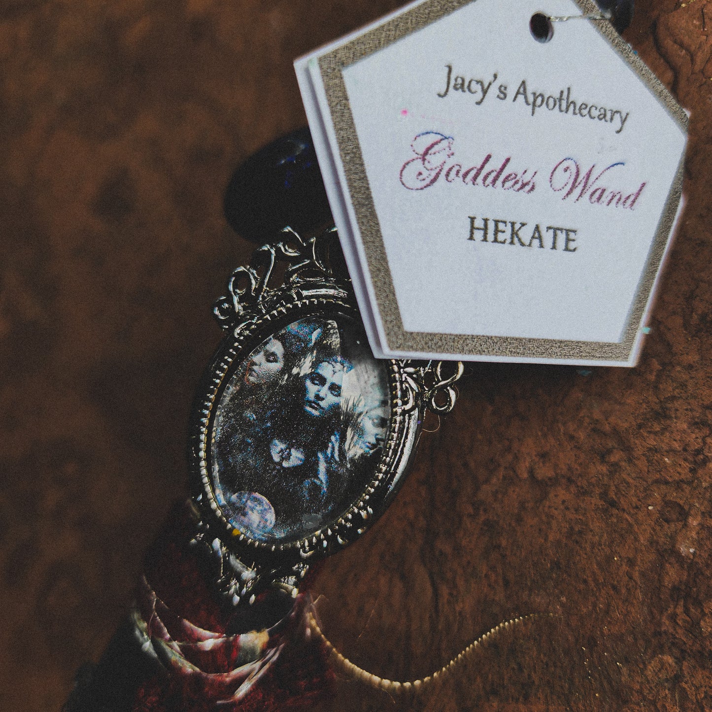 Goddess Wand- HEKATE